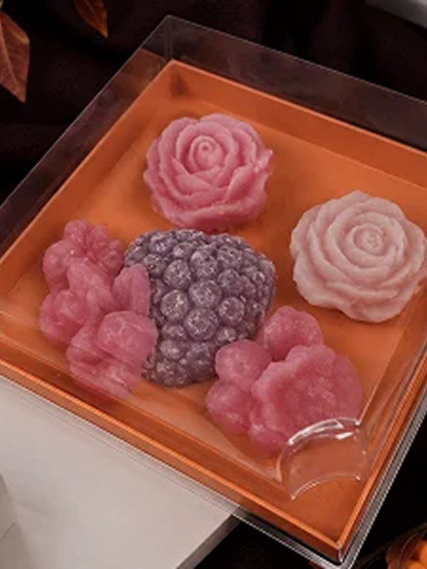 image-32_no_watermark-1-600x800-1-2-1-2 4 Scented Soy Wax Melts - Image 1
